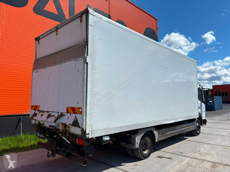 شاحنة Mercedes 818 4x2 BOX L=6076 mm