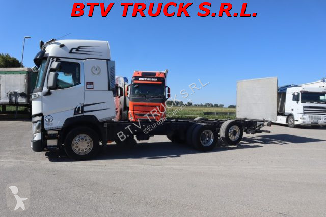 Camion Renault T 440 MOTRICE 3 ASSI A TELAIO...