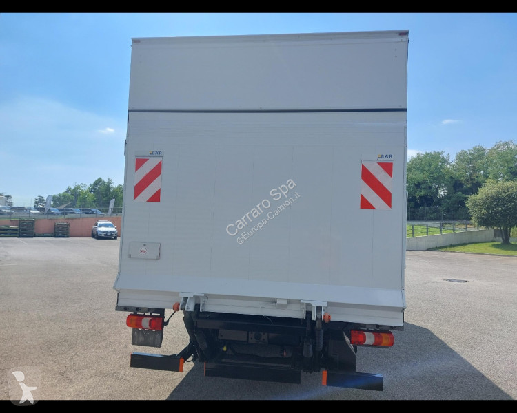 شاحنة Mercedes III WL 821
