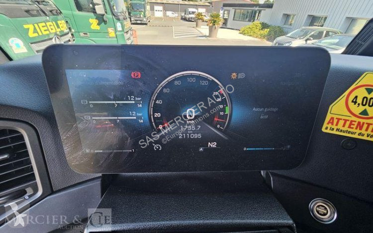 شاحنة Mercedes