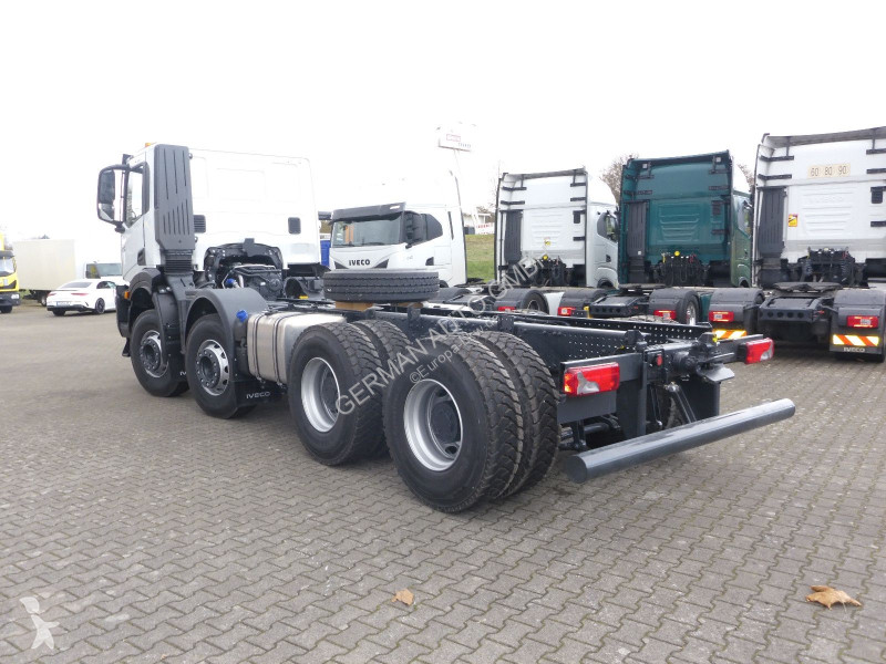 شاحنة Iveco T-Way AD410T54B 8X4 Radstand.4250mm...