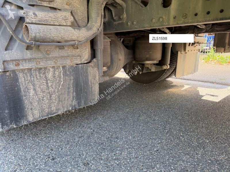 Mercedes 1218 truck