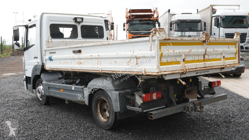 شاحنة Mercedes 823 Dreiseitenkipper Kipper Meiller