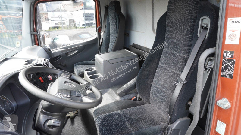 Camion Mercedes 1221 Kühlkoffer 3-Kammer...