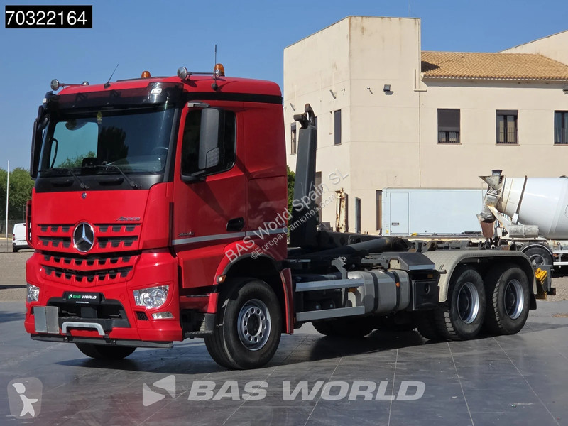 شاحنة Mercedes 2645 6X4 Gancho Meiller 20t...
