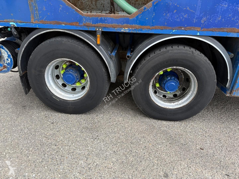 شاحنة Renault 370 6x4 Vacuum tank 12,000...