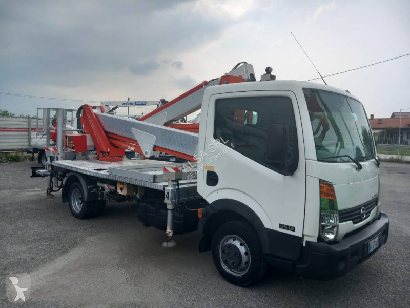 Camion Multitel MX 235