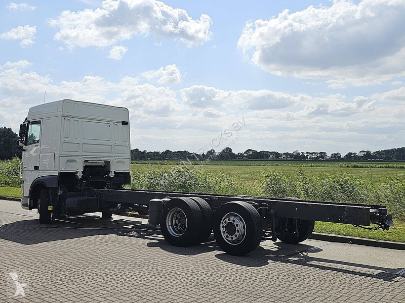 شاحنة DAF 480 6x2*4