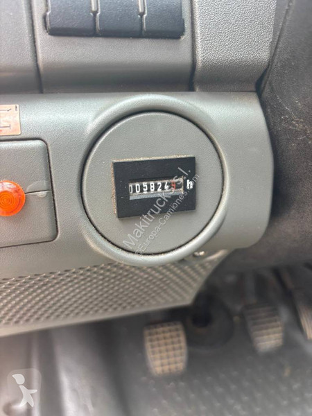 شاحنة Iveco cesta