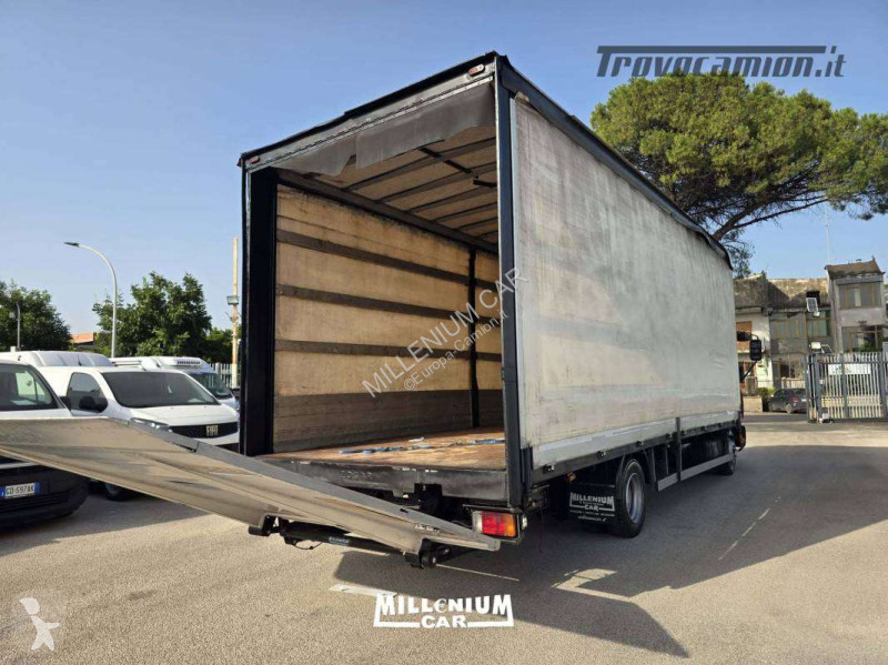 شاحنة Iveco 75E17 CENTINATO 6,80 SPONDA