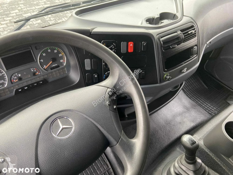 شاحنة Mercedes ATEGO 1318  PODWOZIE SYPIAA