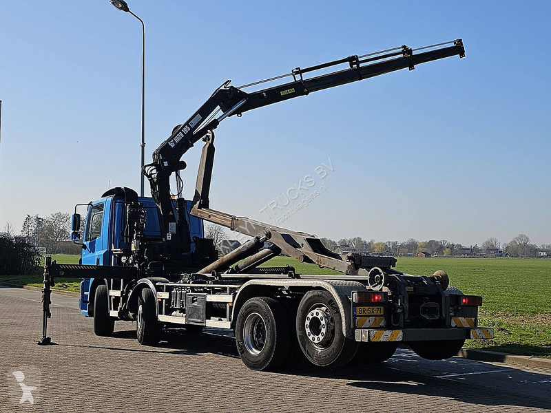 شاحنة DAF 85380 8X2 HIAB 195 E3