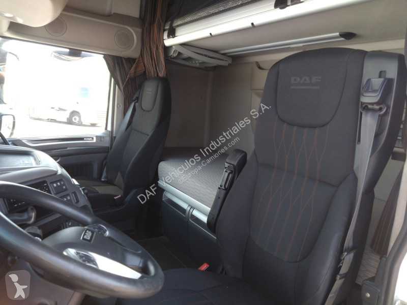 شاحنة DAF 480 FAR 6X2 R