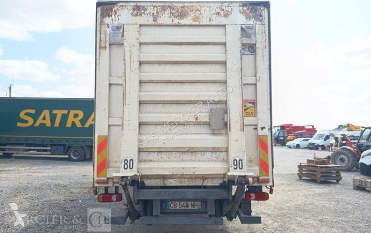 شاحنة Iveco