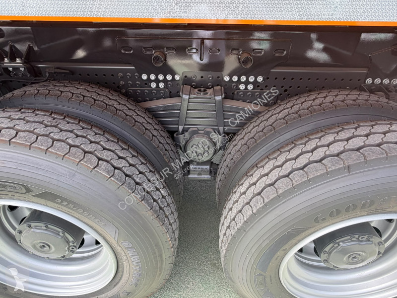شاحنة Mercedes  4151