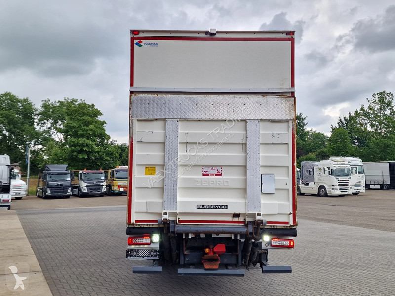 شاحنة Volvo 13460 6X2 - full air - WB600 -...