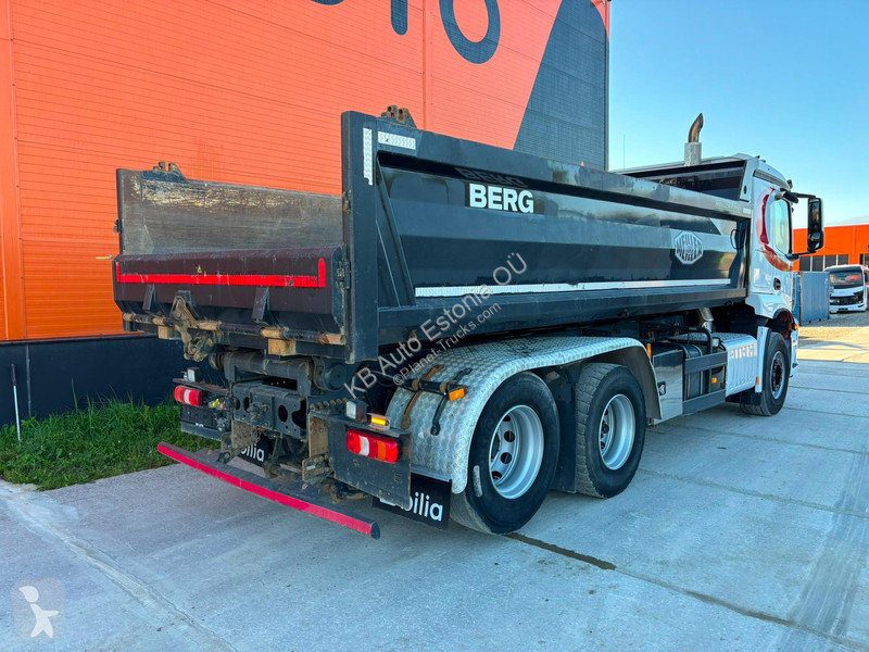 شاحنة Mercedes 2836 6x2 BOX L=5592 mm
