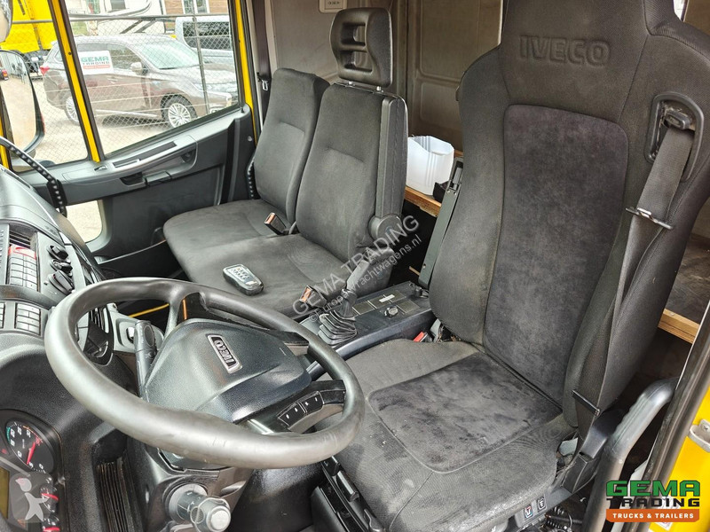 شاحنة Iveco EuroCargo 120-220L 4x2 Half Sleeper...
