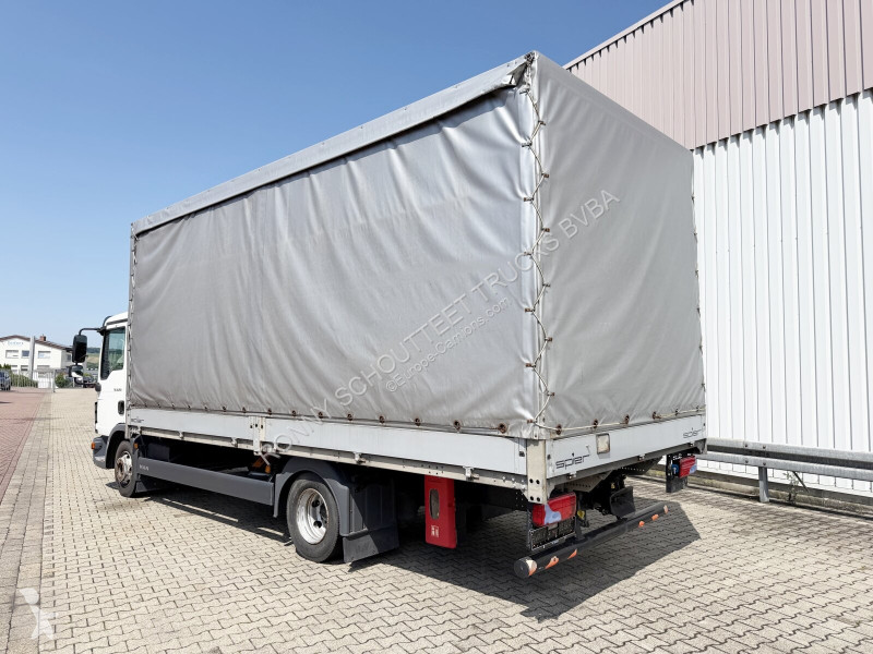 شاحنة MAN TGL 8.250 4x2 BL TGL 8.250 4x2 BL