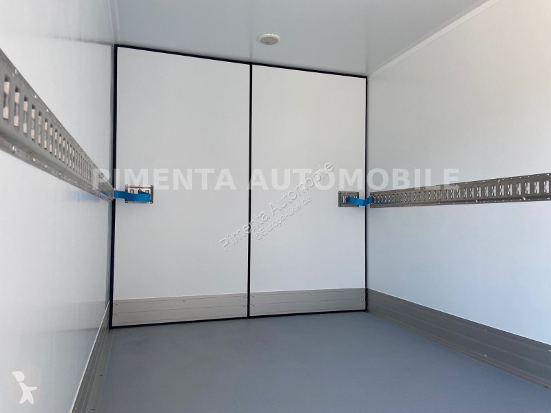 شاحنة Volkswagen 50 TK KOFFER -20° 4,10m NAVI...