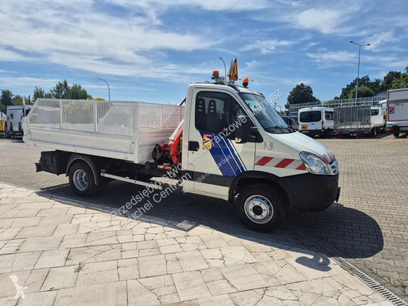 Samochód dostawczy Iveco Daily 65C18