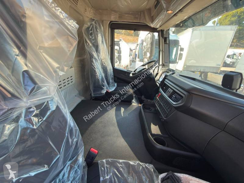 شاحنة Iveco