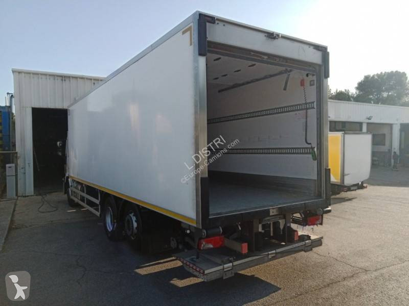 شاحنة Iveco