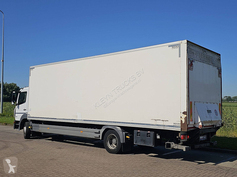 شاحنة Mercedes ATEGO 1224