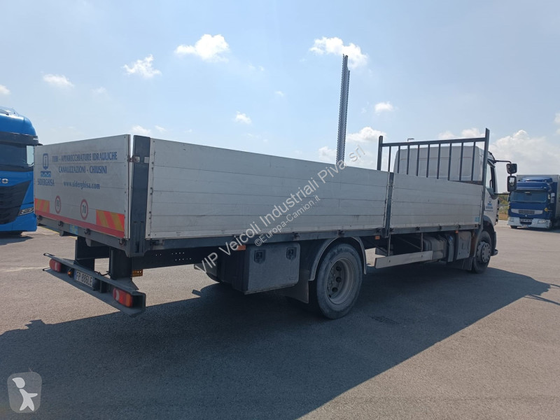 شاحنة Renault D 250 18 t