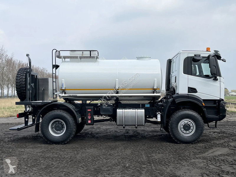 شاحنة Iveco AD190T43WH AT Fuel Tank Truck (3...
