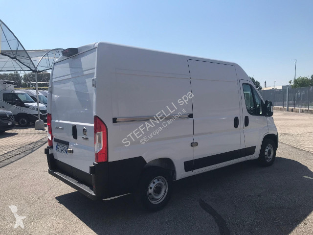 عربة نفعية Fiat Ducato 33 MH2 2.2 mjt3 140cv...