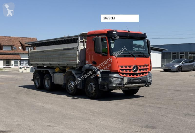 شاحنة Mercedes 3243