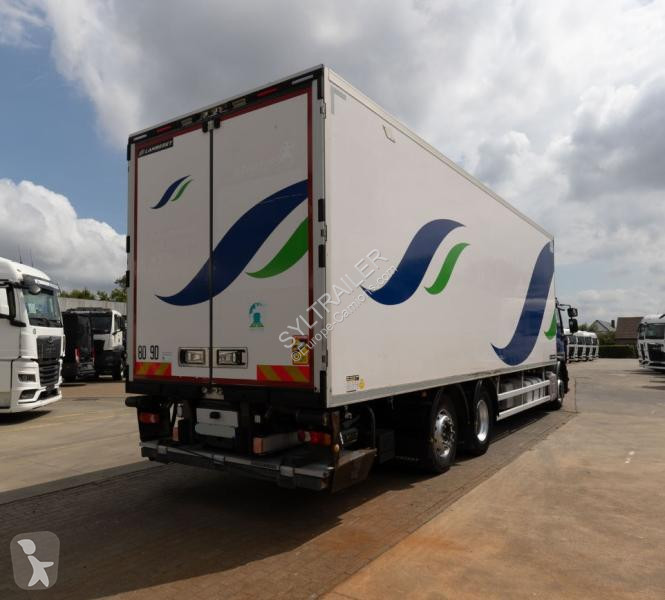 شاحنة Renault  D26 WIDE 380 DXI