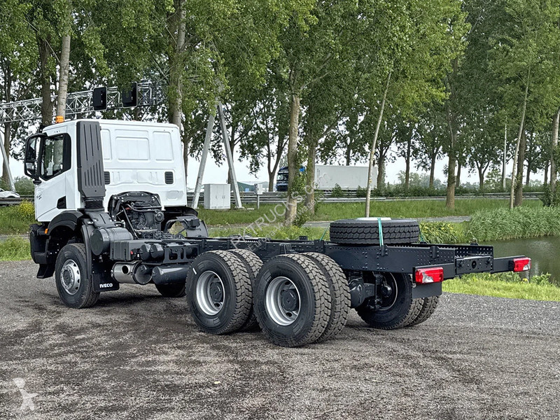 Lastbil Iveco AD380T47WH-3800 Chassis Cabin (13...
