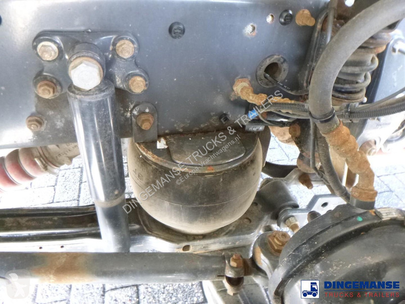 شاحنة Renault 270 4x2 fuel tank 13.7 m3 / 4 comp
