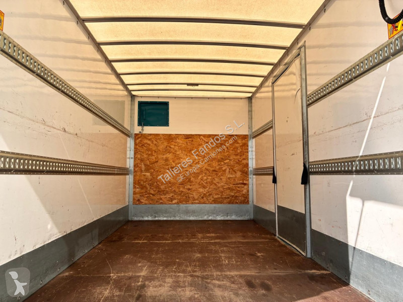 Грузовик Iveco  35S16 3.0 20m3