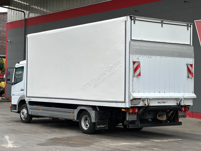 شاحنة Mercedes 818 4x2 BB Spier Koffer &...