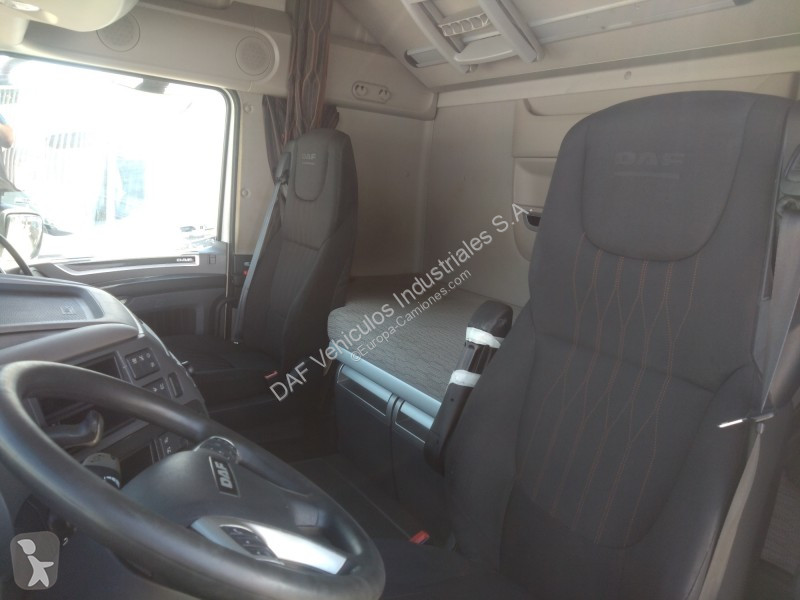 شاحنة DAF 480 FAR 6X2 R