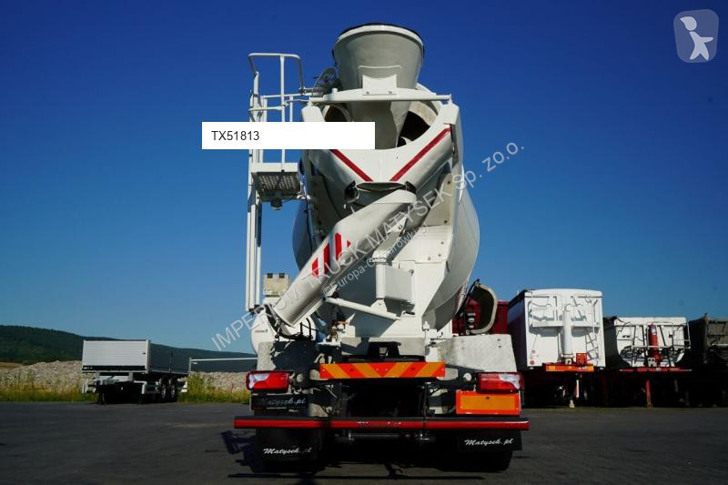 Betonárske zariadenie Mercedes AROCS 3240