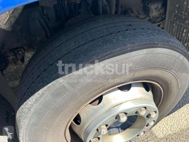 شاحنة Volvo 330.18