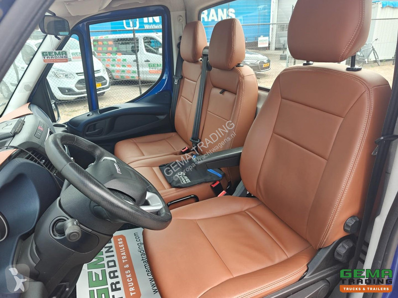 شاحنة Iveco 40C21 4x2 Hi Matic 3-seater Euro6D...