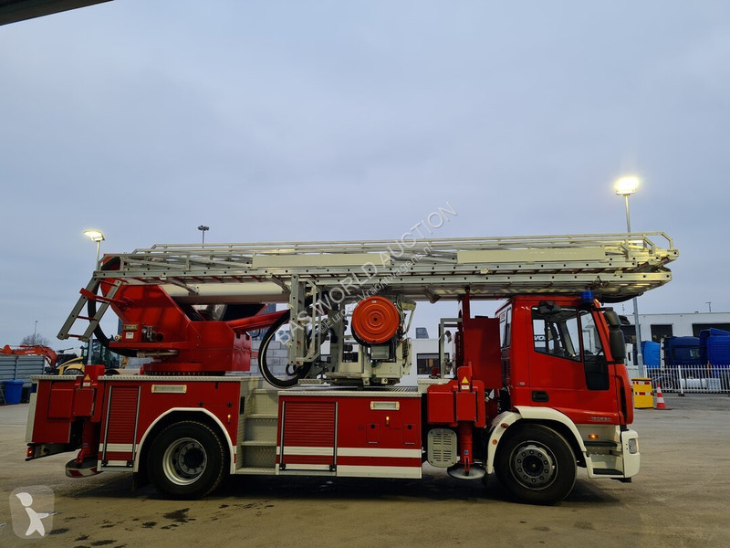 Lastbil Iveco 180E300