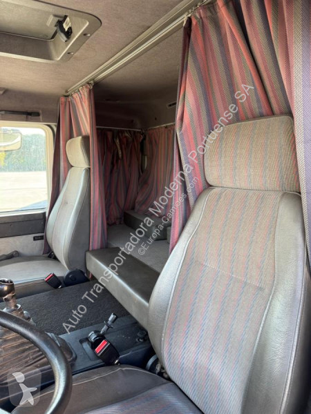 Camion Volvo 150