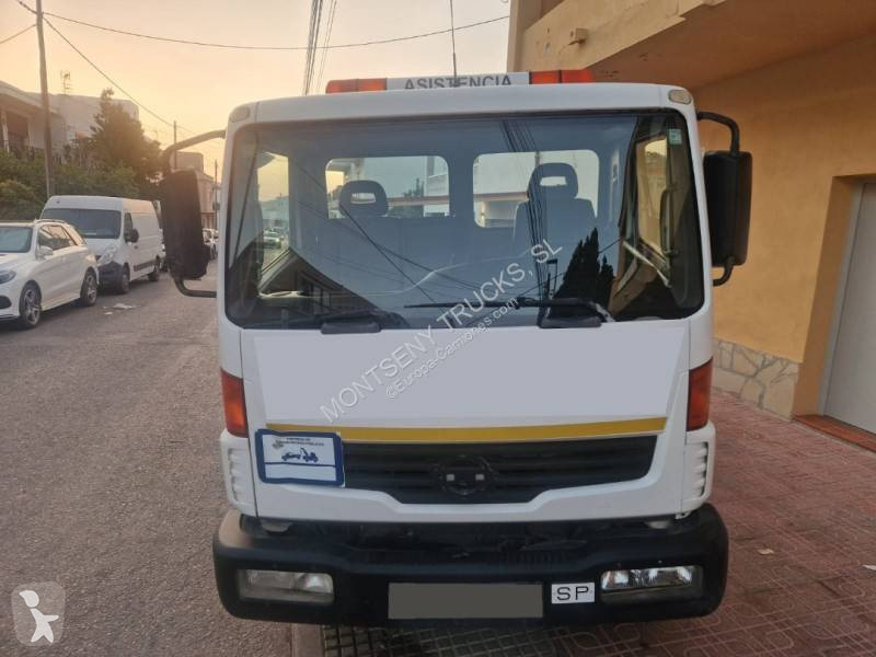 شاحنة Nissan