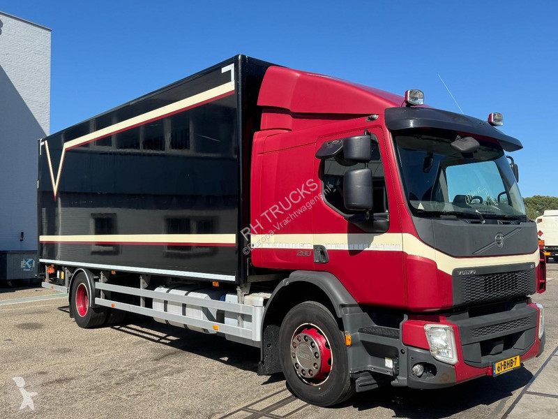 شاحنة Volvo 280 4X2 EURO 6 + DHOLLANDIA LIFT...