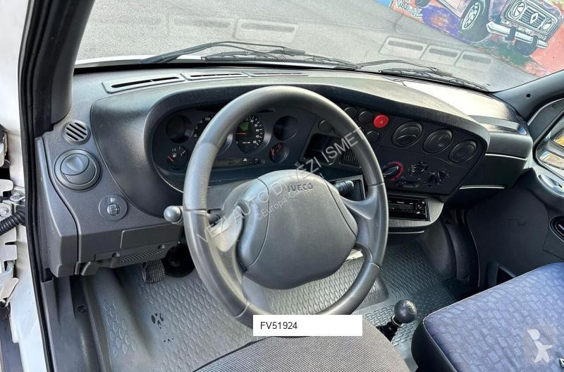 Грузовик Iveco 35c17 cc 3.0