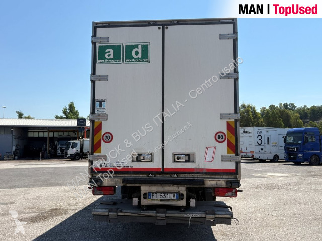 شاحنة Iveco AT260SY/PS