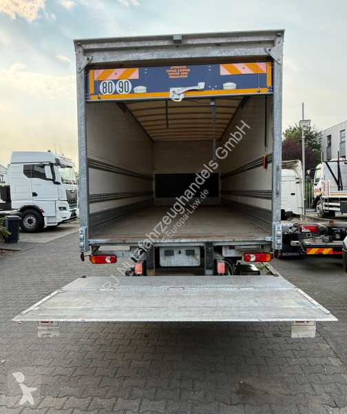 شاحنة Iveco Euro Cargo 120E220