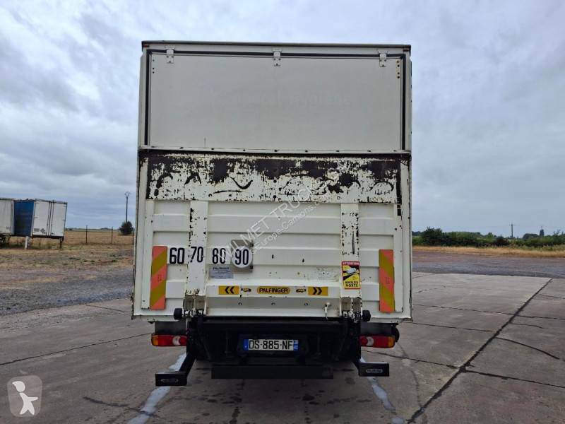 شاحنة Iveco