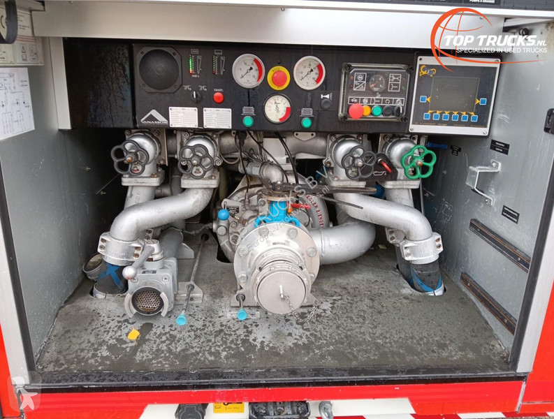 شاحنة Mercedes ATEGO 1329 2,000 ltr water -...